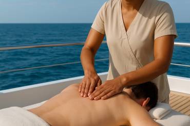 🌊 Massage sur un yacht : l’art du bien-être au cœur du luxe flottant